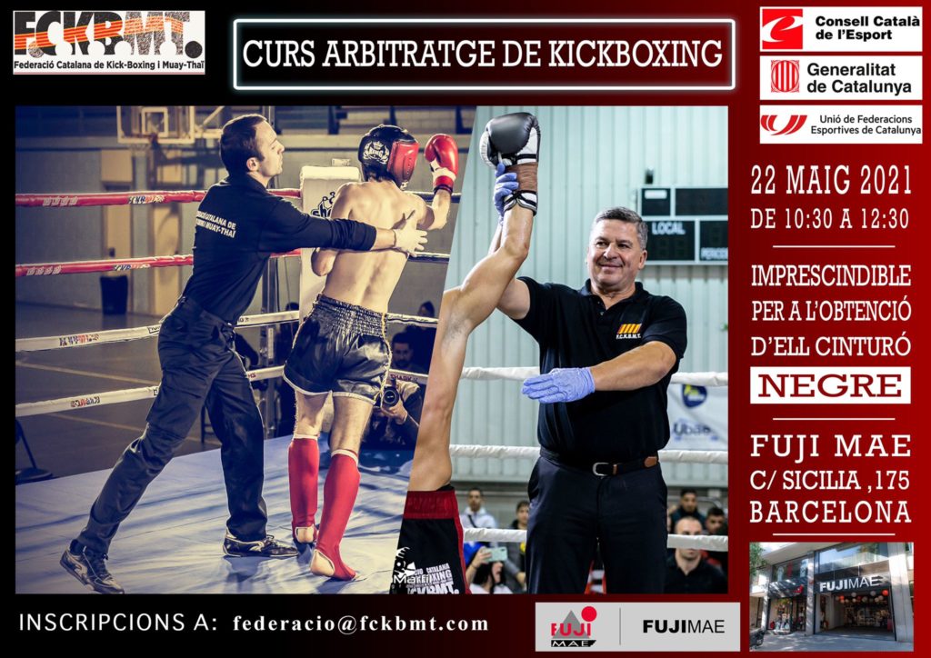 árbitro, ejerciendo su labor en ring, separando peleador y declarando ganador en otra toma